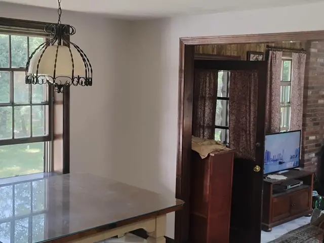 Kitchen: wallpaper to fresh paint, after